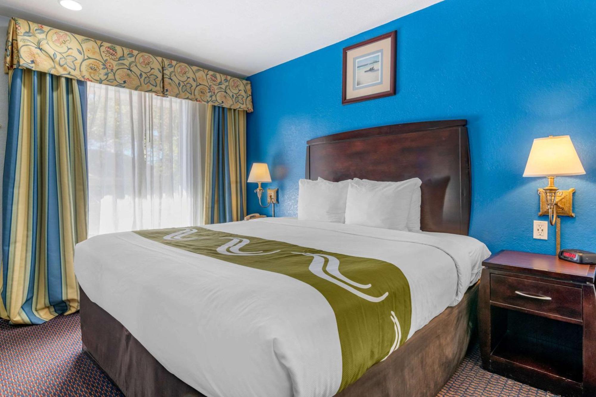Quality Inn Sarasota North Near Lido Key Beach Kültér fotó