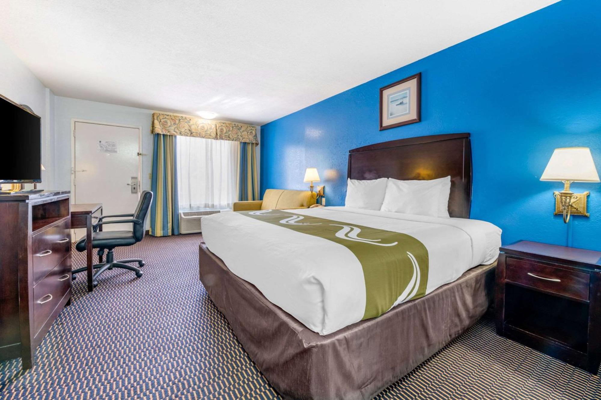 Quality Inn Sarasota North Near Lido Key Beach Kültér fotó