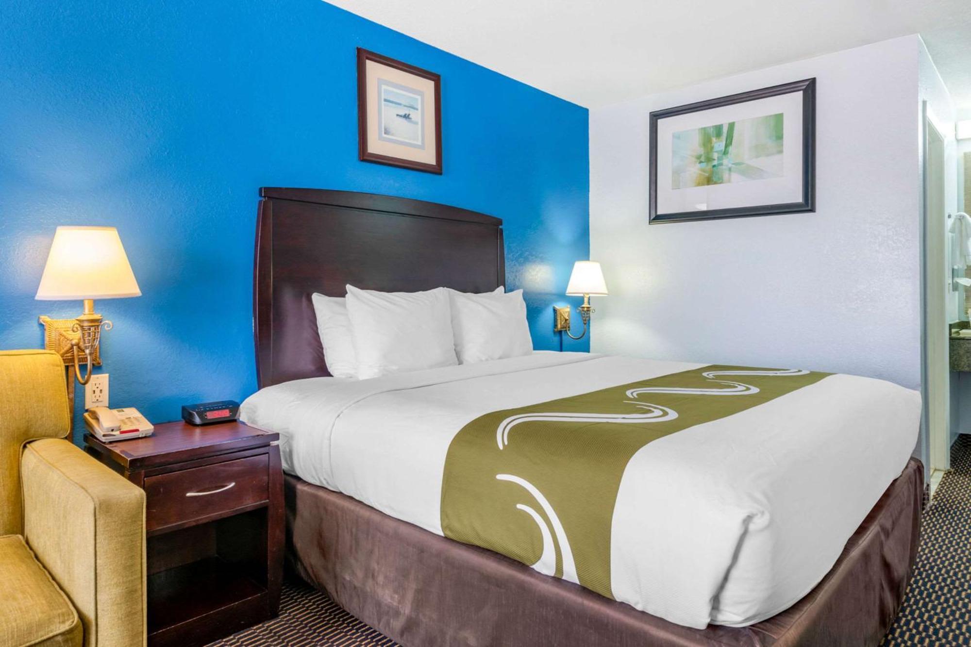 Quality Inn Sarasota North Near Lido Key Beach Kültér fotó