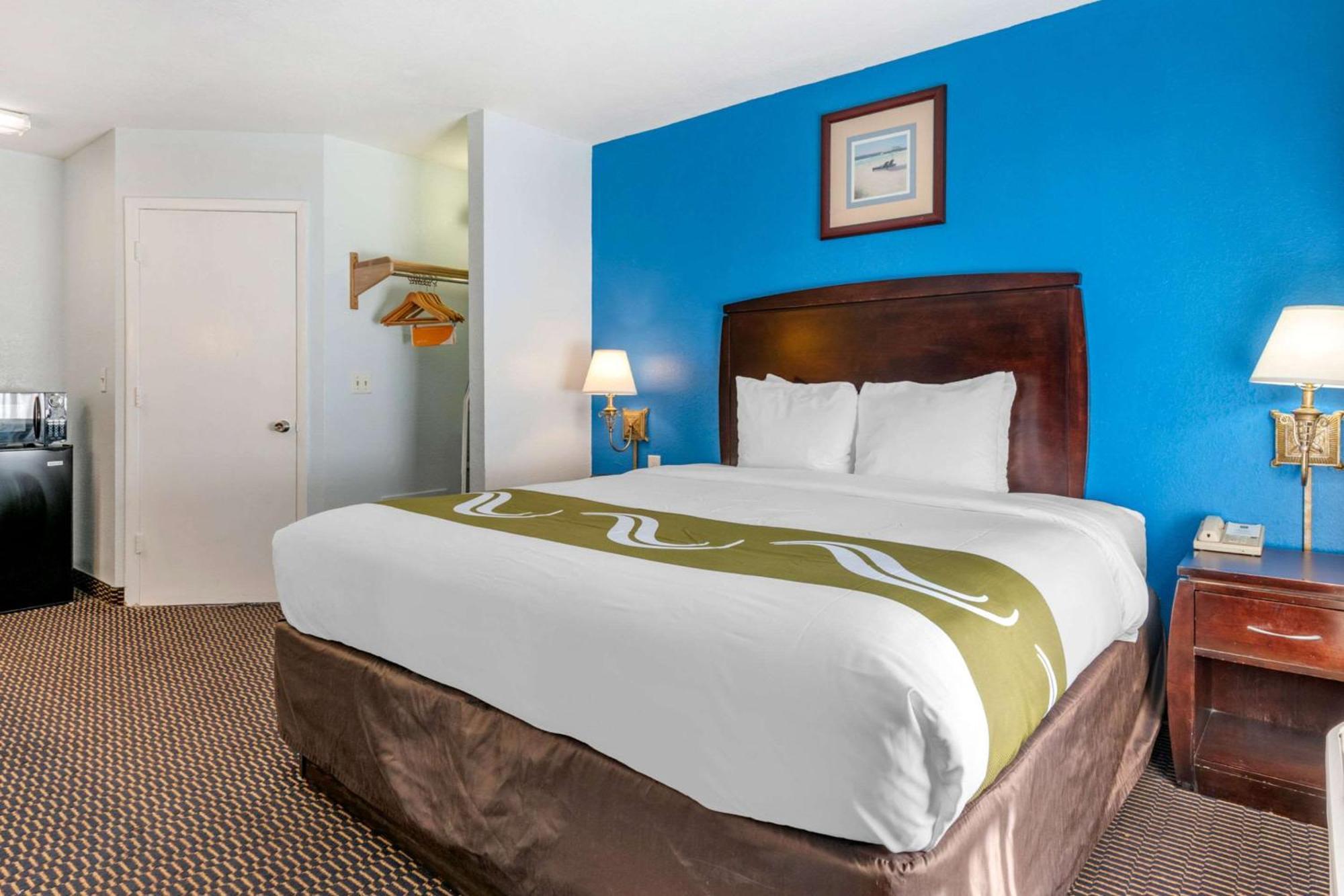 Quality Inn Sarasota North Near Lido Key Beach Kültér fotó